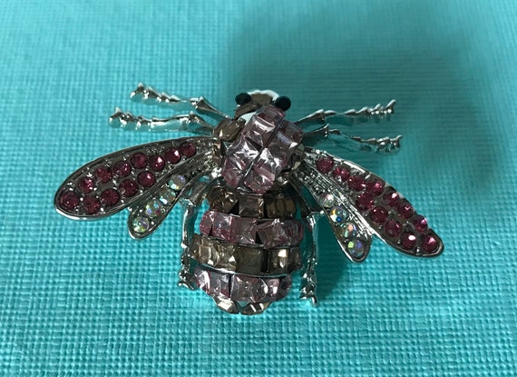 Pink rhinestone bee pin, bee brooch, rhinestone b… - image 3
