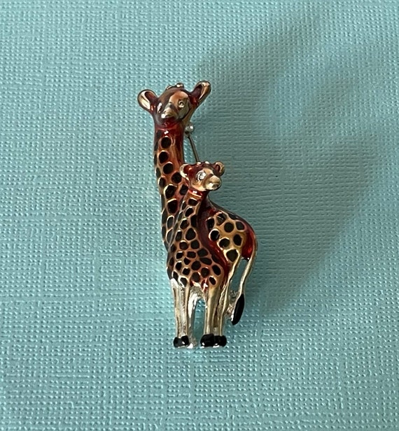 Vintage giraffe brooch, giraffe pin, giraffe jewelry, zoo animal, giraffe brooch vintage, African animals, giraffe brooch, giraffe pins View 2