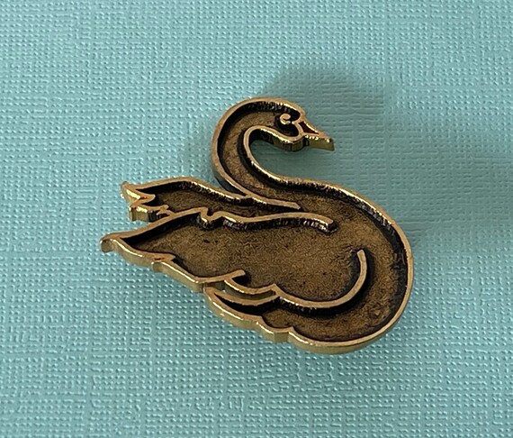 Vintage swan brooch, bird brooch, swan pin, gold … - image 7