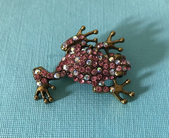 Rhinestone frog brooch, aurora borealis rhinestone frog pin, toad pin, toad brooch, frog jewelry, gold frog pin, pink rhinestone frog pin