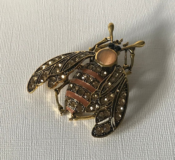 Large rhinestone bee pin, gold bee brooch, bee jewelry, huge bee pin, insect brooch, bumble bee pin, honey bee pin, brown bee brooch, bee
