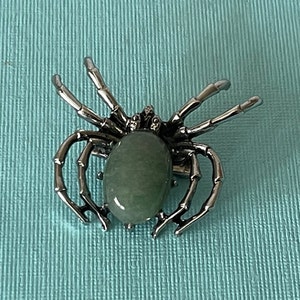 Green spider brooch, green aventurine spider pin, Halloween spider pin, tarantula spider pin, wedding spider brooch, lucky spider, jewelry image 1