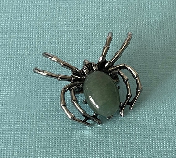 Green spider brooch, green aventurine spider pin,… - image 2