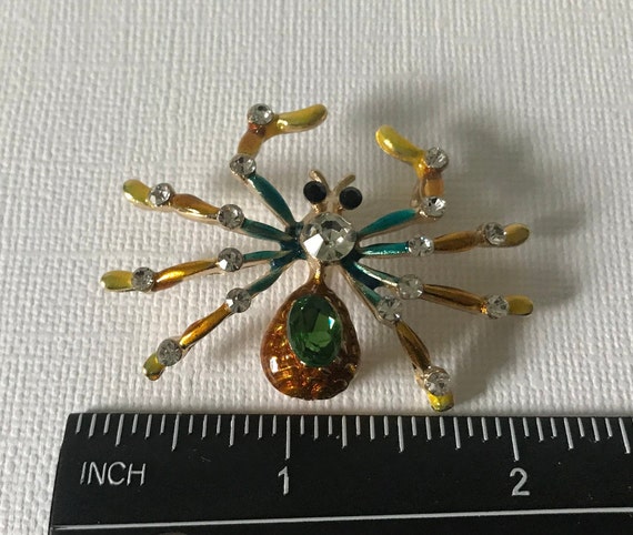 Rhinestone spider pin, spider brooch, green rhine… - image 4