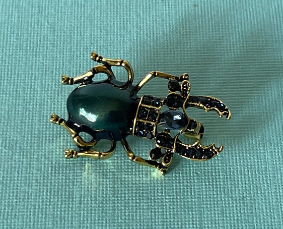 Rhinestone beetle brooch, blue roach brooch, green roach brooch, locust pin, scarab broch, insect jewelry, rhinestone roach, bug jewelry