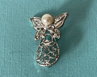 Vintage angel brooch, silver angel pin, faux pearl angel brooch, Christian jewelry, Christmas angel, religious jewelry, angel jewelry