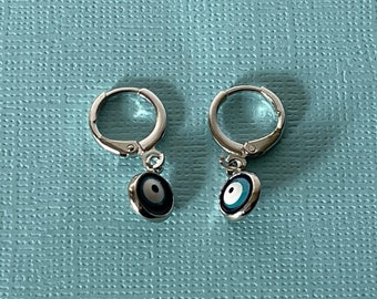 Evil eye earrings, pierced earrings, third eye earrings, blue eye earrings, lucky earrings, evil eye protection earrings, evil eye jewerly