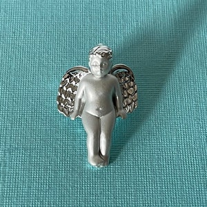 Vintage angel brooch, silver angel pin, angel jewelry, Christian jewelry, religious jewelry, guardian angel, cherub, religious gifts, angel