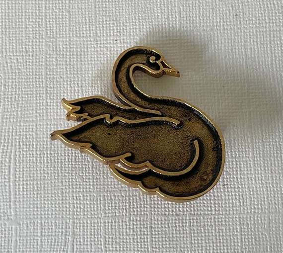 Vintage swan brooch, bird brooch, swan pin, gold … - image 4