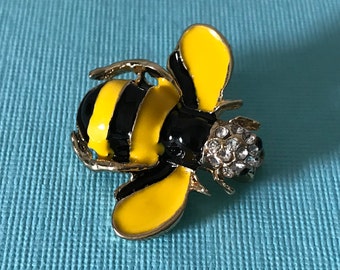 Rhinestone bee pin, bumble bee brooch, yellow and black bee pin, bee jewelry, rhinestone bee pin, bumble bee pin, yellow bee pin, insect pin