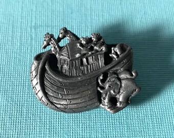 ノアの箱舟のブローチ - Etsy 日本