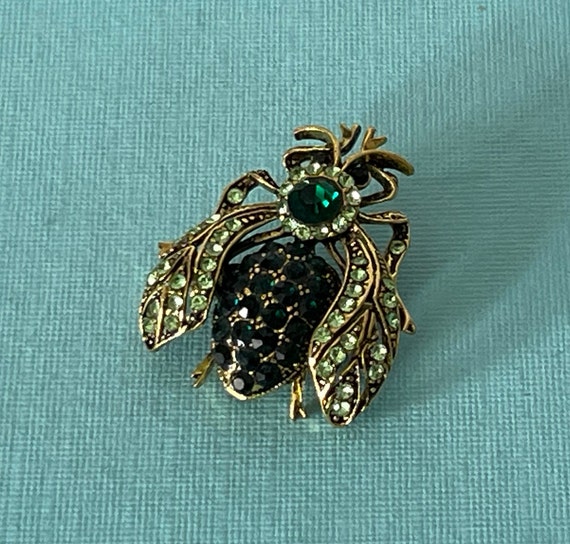 Rhinestone bee pin, bumble bee pin, green rhinesto