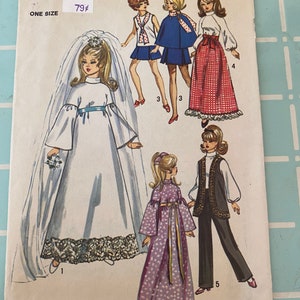 Vintage Wardrobe with Wedding Dress for Barbie & Like Sized Dolls- Simplicity #9097