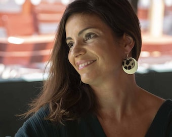 Eco-friendly hoop earrings revisited in leather scraps, double round