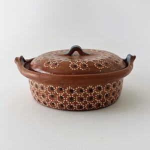 Vintage Handpainted Terracotta Casserole Dish with Lid – Mexican Pottery Serving Bowl – Rustic Folk Art Kitchen Decor