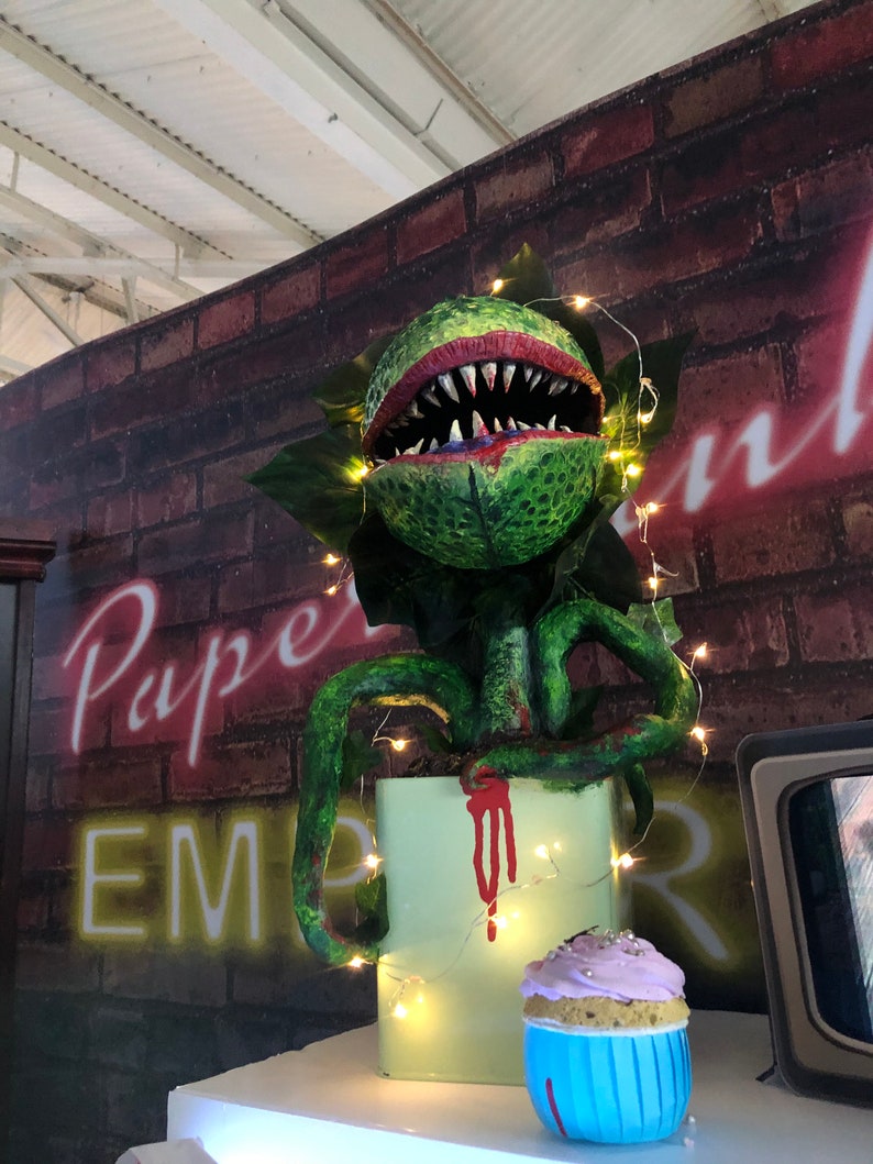 Little Shop of Horrors Man Eating Plant 50cm Sculpture