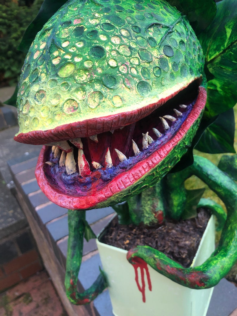 Little Shop of Horrors Man Eating Plant 50cm Sculpture