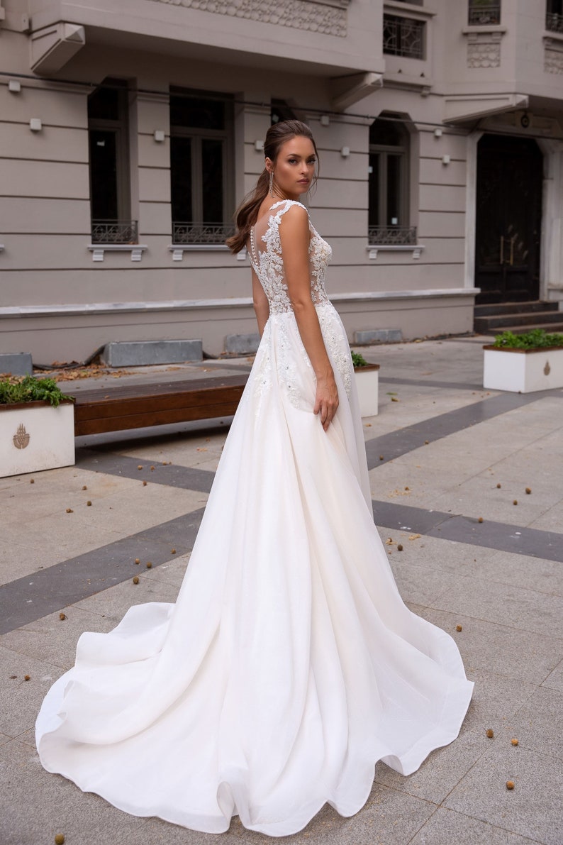 V-neck Wedding Dress A-line Wedding Dress Lace Wedding Gown - Etsy