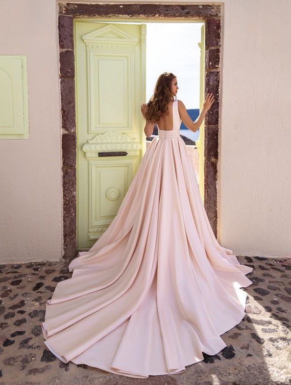 Light Pink Wedding Dresses Simple