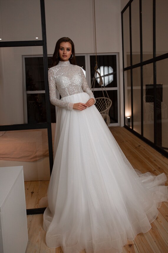 Long Sleeves Wedding Dress Tulle Dress 