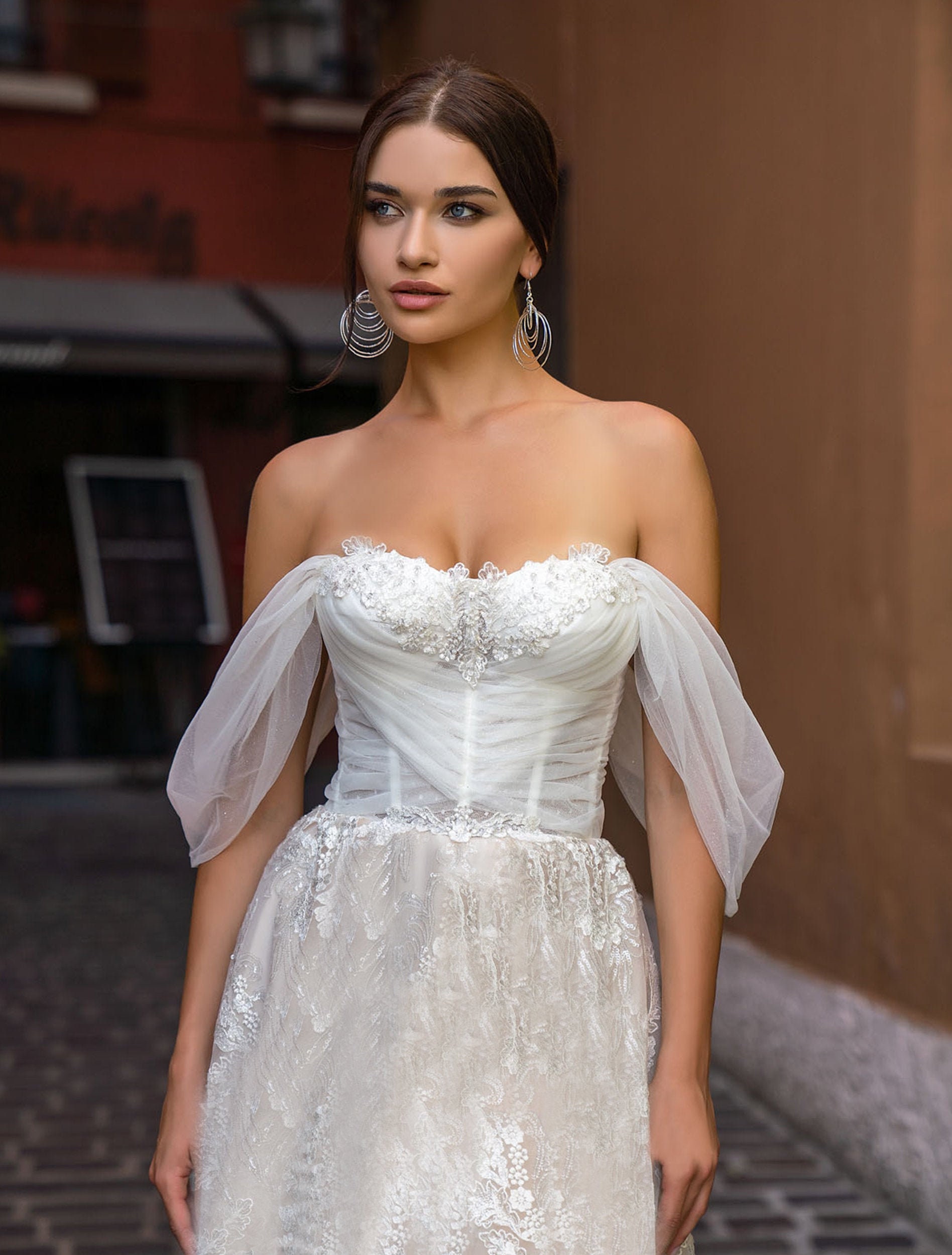 Erotic bridal dress