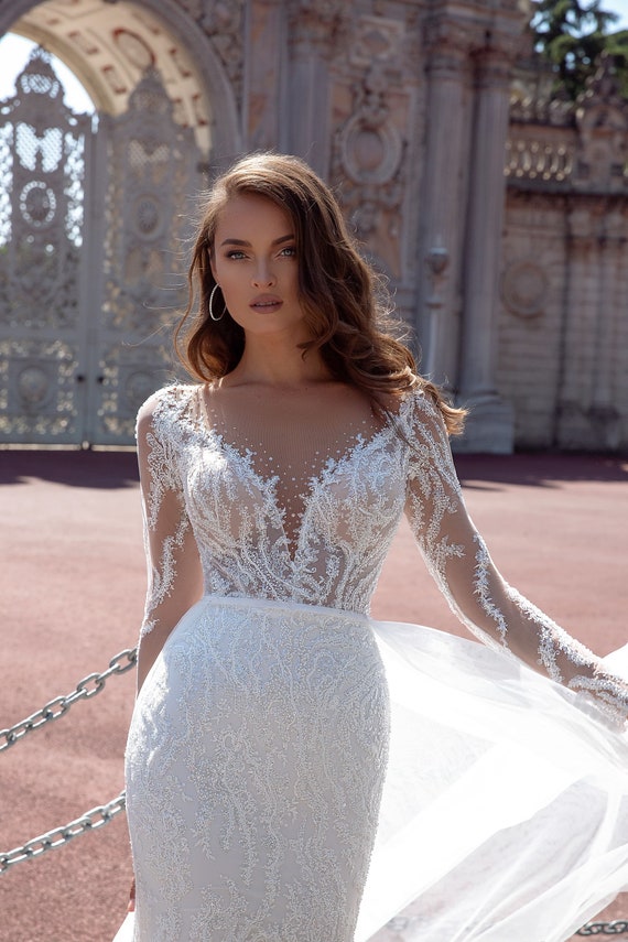 Lace wedding dress with lace sleeves Clearance