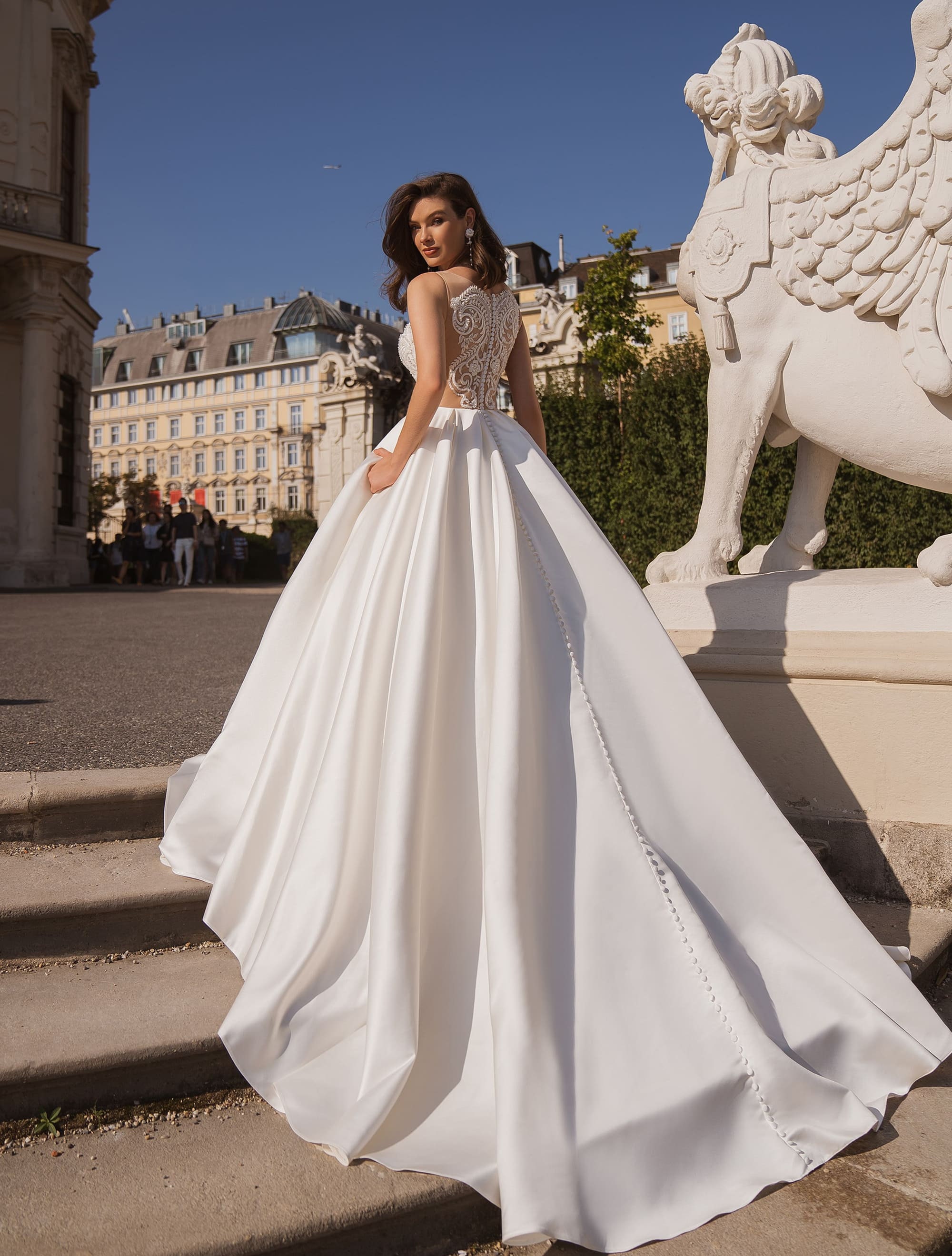 Train Dress White Wedding Dress Luxury 