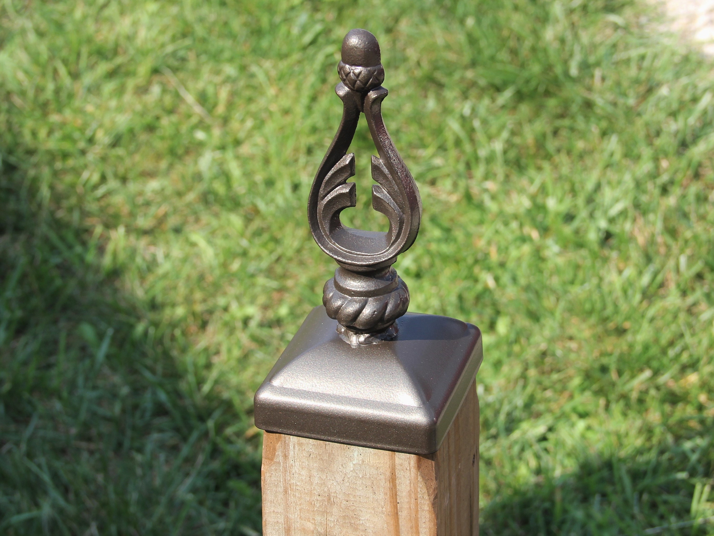 Yard, Garden & Outdoor Living Linic 4 x Grey Acorn Fence Top Finial 4