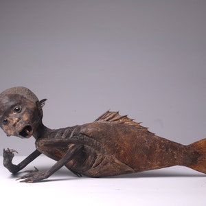 FeeJee MERMAID Fiji Mermaid Mummified Mermaid image 1