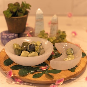 Green Serpentine Tumbled Crystal Stone, Serpentine Crystals, Meditation