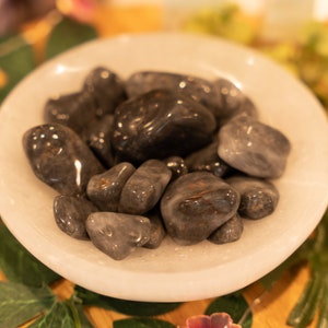Grey Quartz Tumbles, Grey Quartz Crystals, Grey Quartz for Crystal Grids, Grey Quartz for Meditation