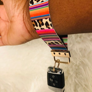 Faux leather wristlet, Wristlet Keyfob Keychain, Keychain Jewelry, Key Accessory, Gift for Wife, Gift for Mom, Gift for Sister,Birthday Gift