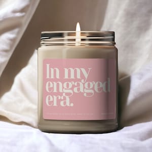 En mi era comprometida vela - vela comprometida - vela no tóxica perfecta - regalos de compromiso - regalo de prometido para ella - regalo para ella