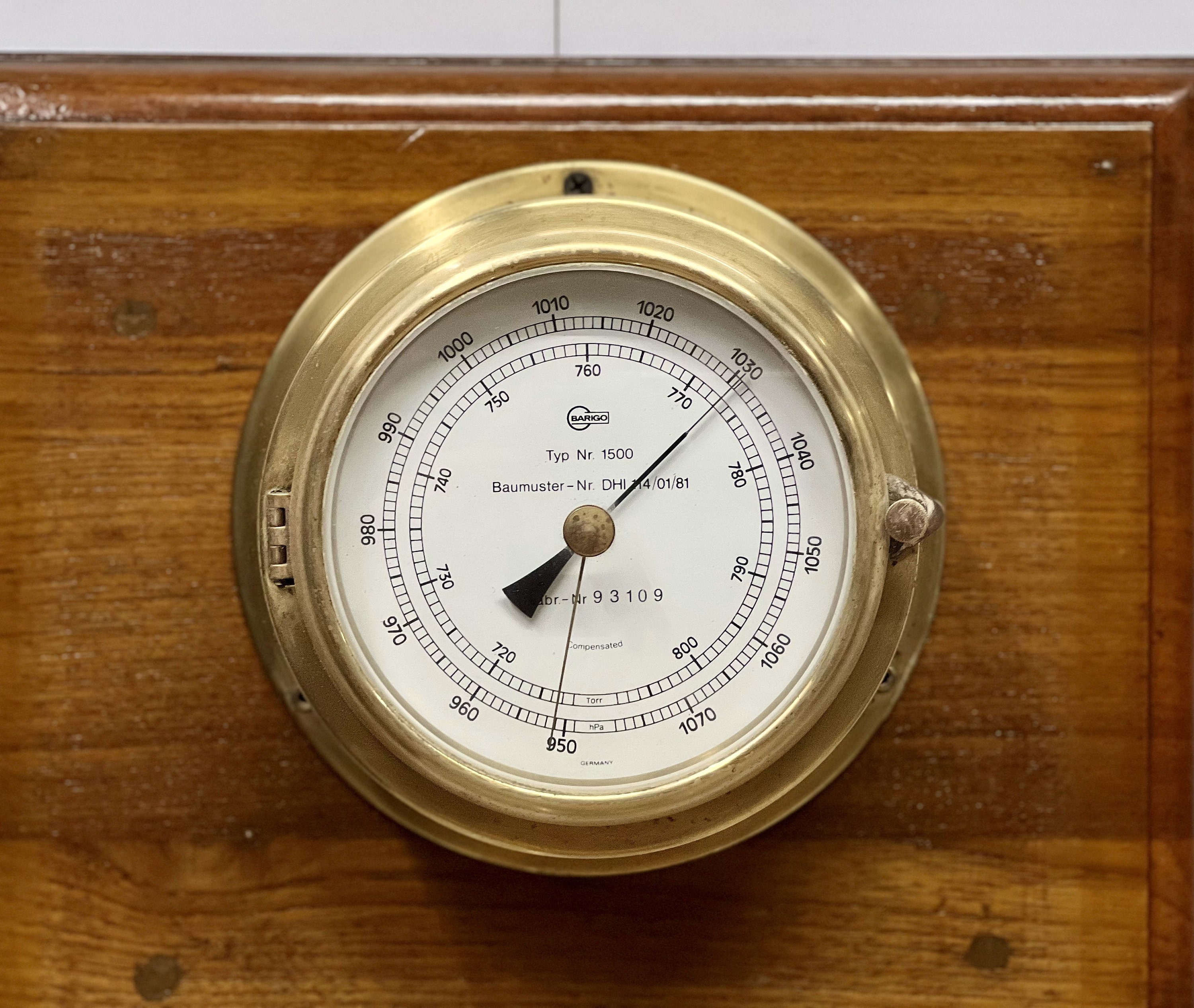 SALE - Weathermaster Weather Station - Wind, Barometer, Thermometer,  Hygrometer, Rain Gauge & Clock - $2,995.00 - Fine Weather Instruments - The  Weather Store