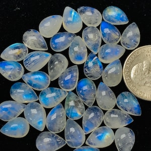 Maansteen Peer Cabochon 8X12 MM Pak van 5 Pc. Goede Kwaliteit Cabochons, oorsprong India. AAA cabines van goede kwaliteit.