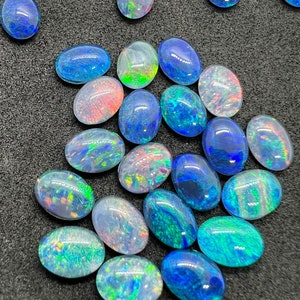 Australischer Opal 8 x 6 mm Cabochons, Packung mit 4 Stück -AAA Qualität, Opal Triplet Cabochon - Australischer Opal Oval Cabochon, flacher Boden.