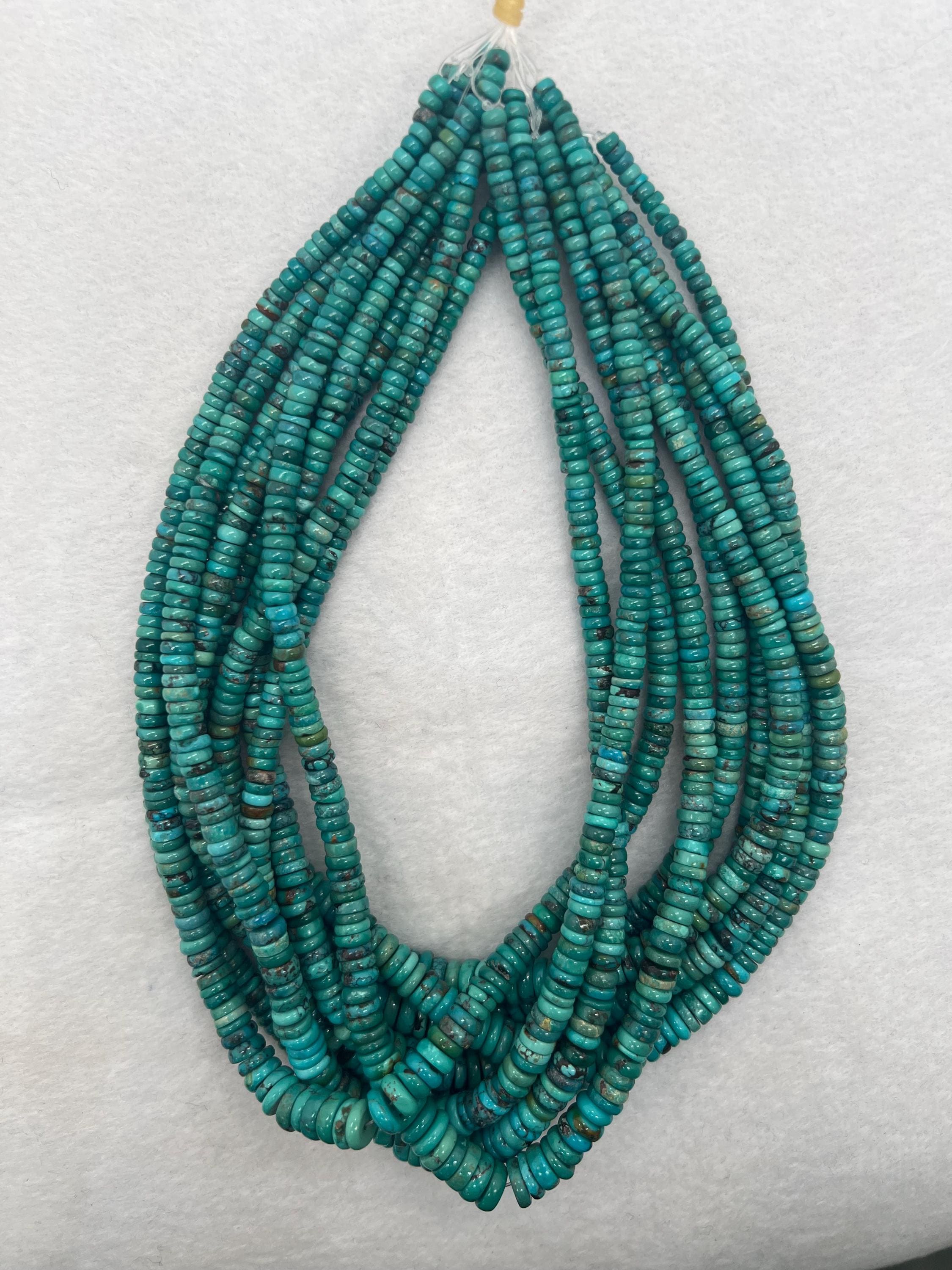 ターコイズラウンド 4-8 mm サイズ - 最高品質の天然ターコイズビーズ