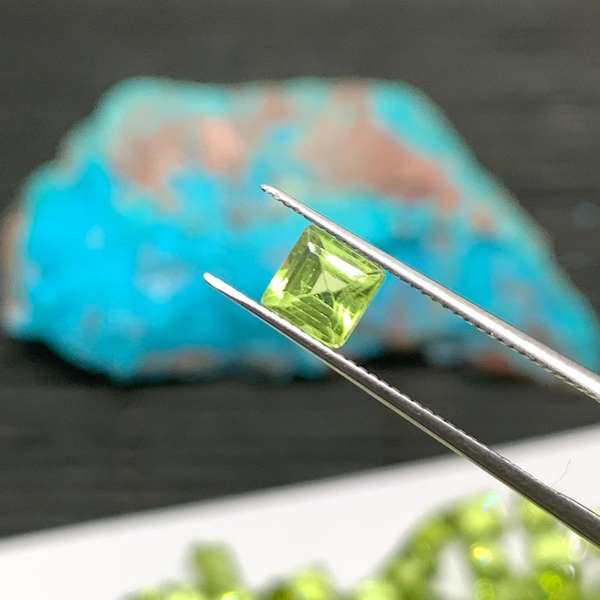 Peridot Square 5mm cut stone - Pack of 5 pcs  - Natural Peridot Faceted Square - Peridot loose Stones