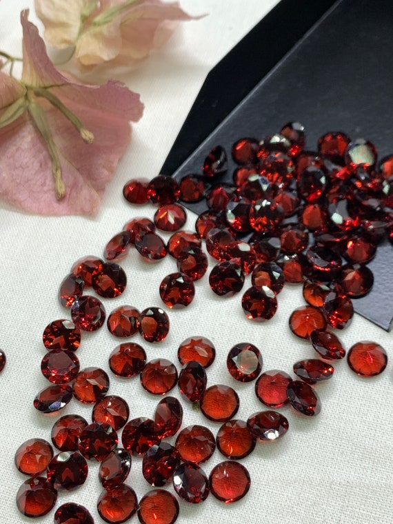Garnet Round Beads, 4mm, 3mm , 4.5mm, 16 Inch Strand, – GARNET