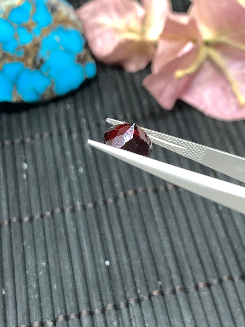 AAA Quality Stones- Pack of 1 Piece Code #G8 Garnet Round Faceted 9 mm size B -Garnet Cut Stone -Natural Garnet Loose Stone