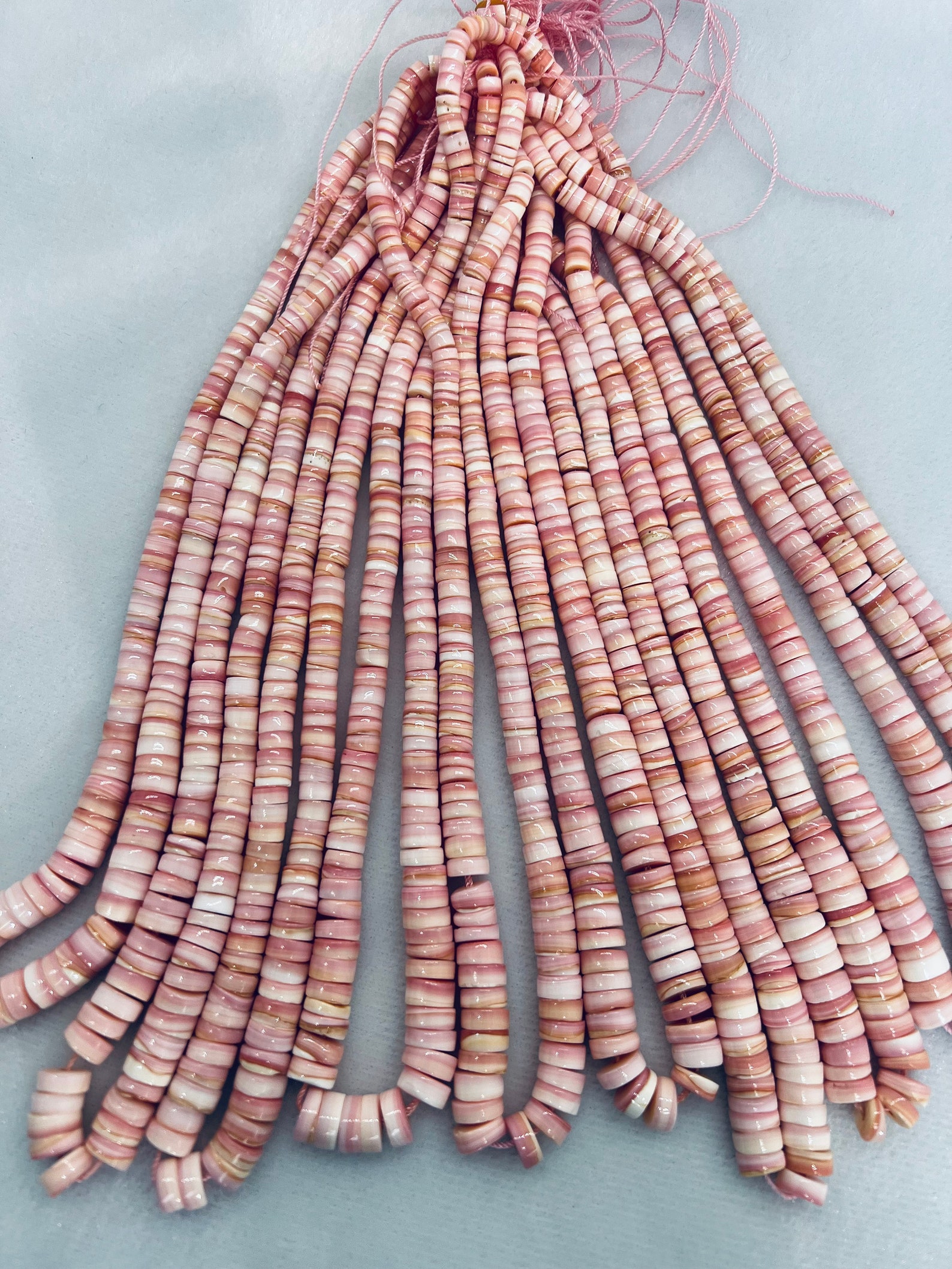 Queen Conch Shell Heishi Beads • 5-8 Mm Graduate Size • Length 40 Cm ...