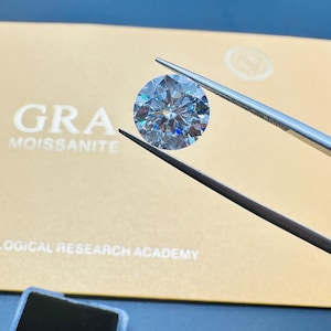 GRA Certifeid Loose Moissanite Round Cut Stone Color D VVS1 All Sizes