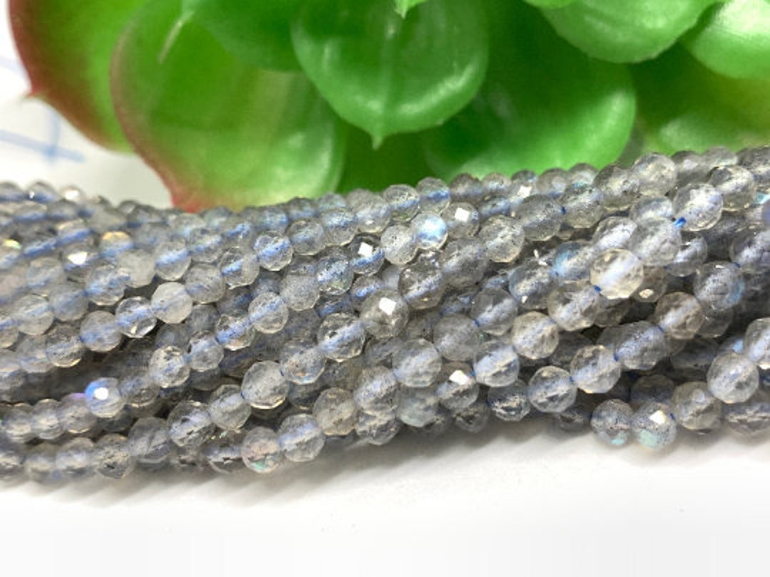 Pierre Précieuse Labradorite Naturelle - Taille Ovale à Facettes - 14,5 X 11 Mm - Inde