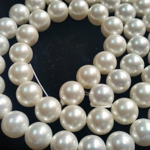 12MM White Shell Pearl Round Beads, Good Quality Pear for Necklace. Beatuifull off white
