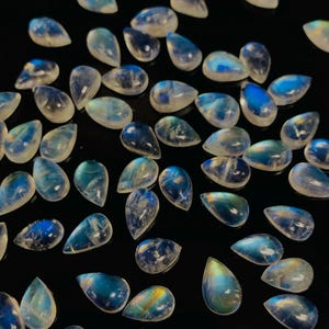 Rainbow Moonstone Pear Cabs 5X6/ 5x7/ 5x8/ 5-5.5X7-8 mm - Pack of 4 Pcs - 5A Quality - Blue Flash Moonstone Cabochons