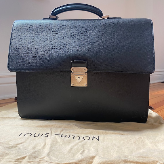 LOUIS VUITTON Business bag M30832 Porto Ordina Tour Odessa Taiga Black –