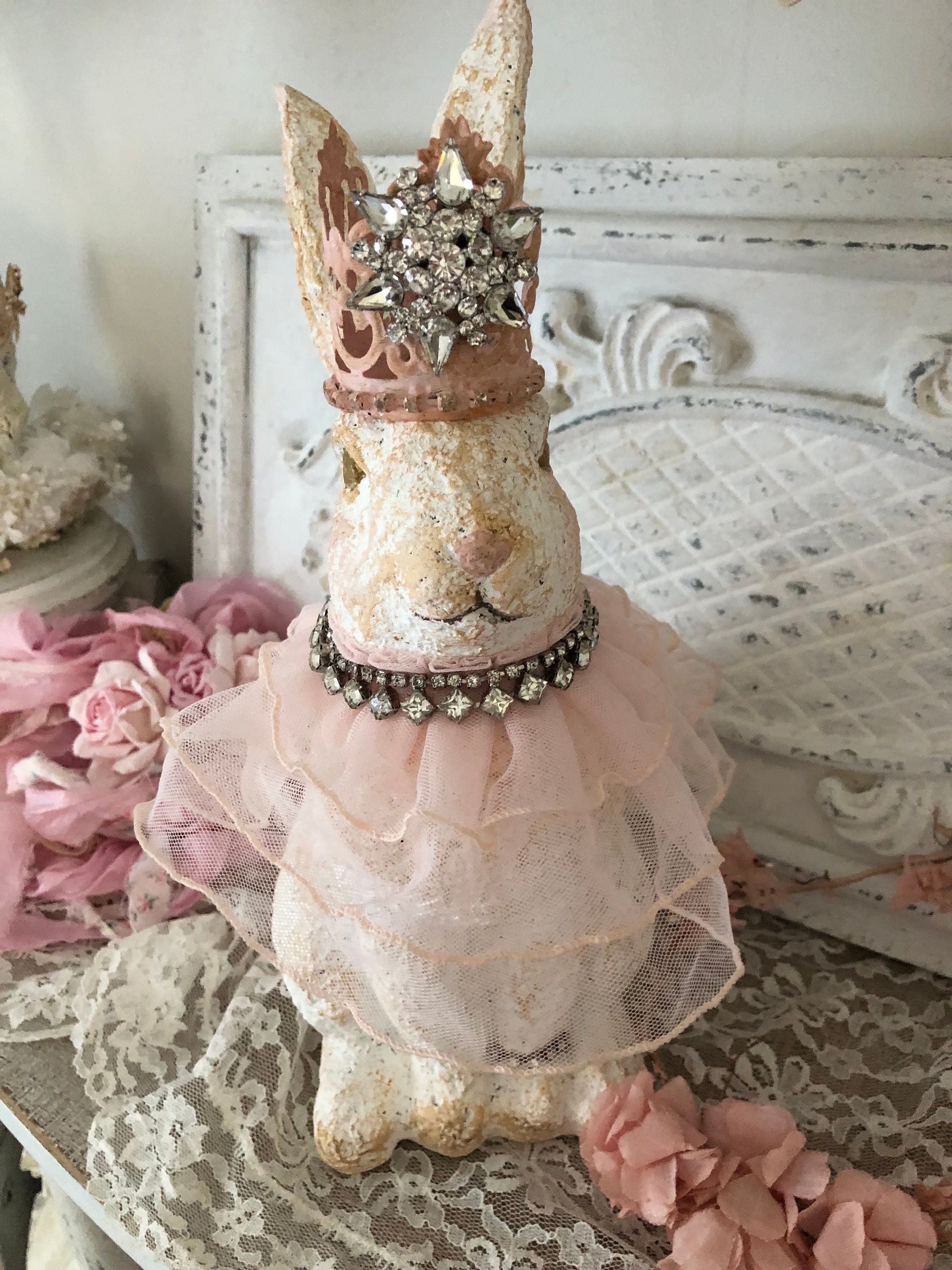 Rabbit Statue With Crown/vintage Rhinestone/lace Collar/pink Roses ...