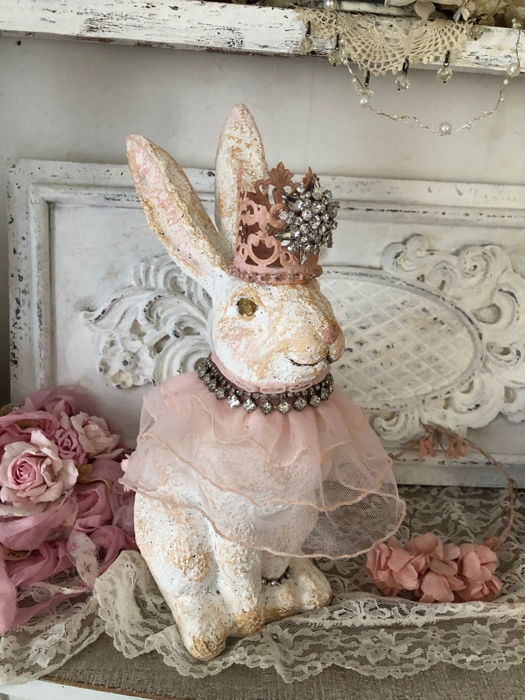 Rabbit Statue With Crown/vintage Rhinestone/lace Collar/pink Roses ...