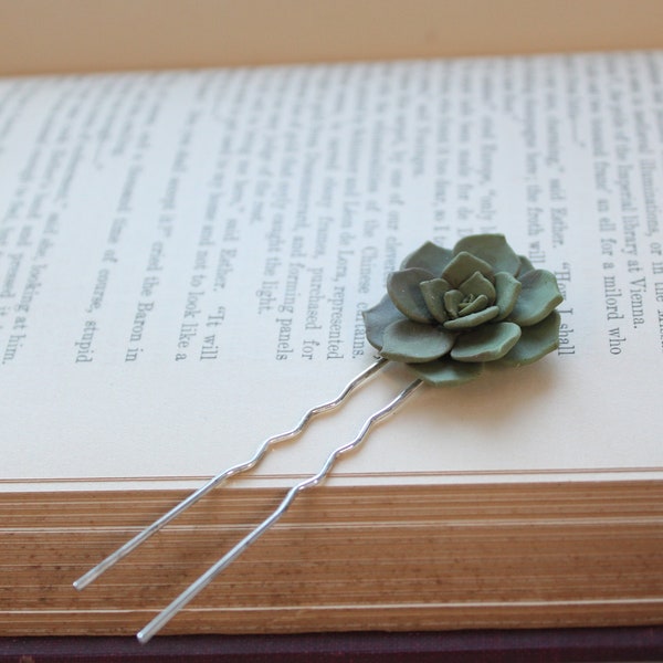 Succulent Comb / Fairy Hairpin / Floral Headpiece / Wedding Fashion