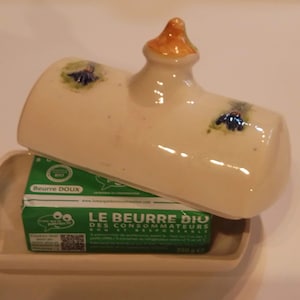 Butter dish